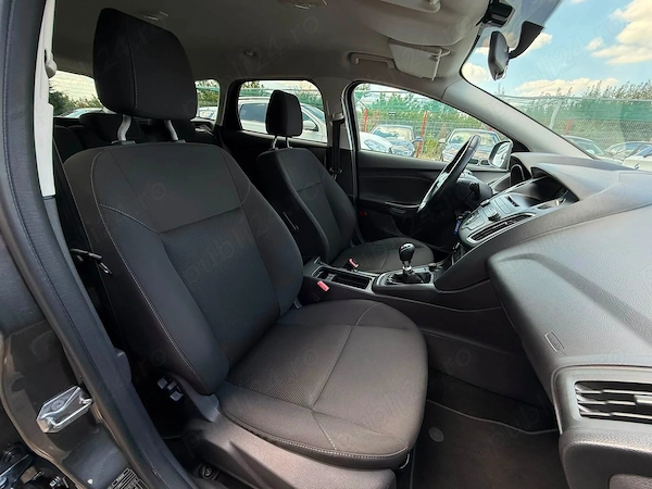 FORD Focus 2015 — imagine 14