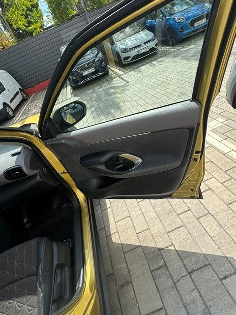 TOYOTA Yaris 2021 — imagine 5