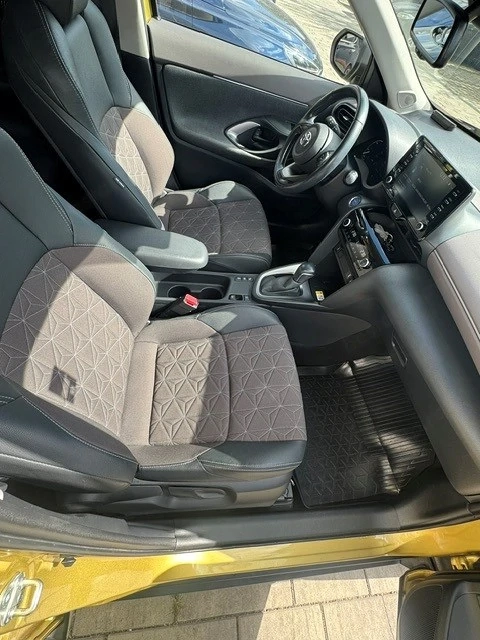 TOYOTA Yaris 2021 — imagine 6