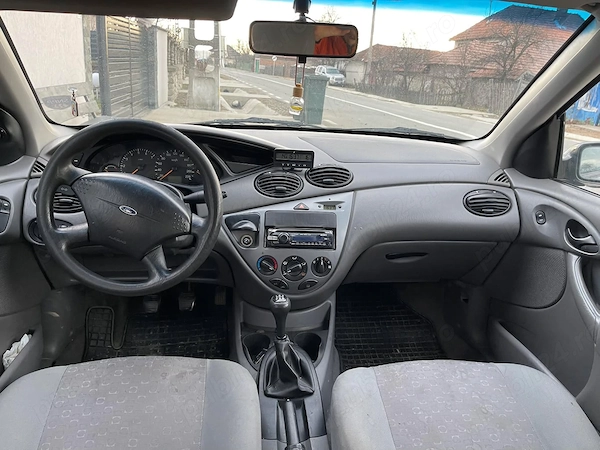FORD Focus 2002 — imagine 3