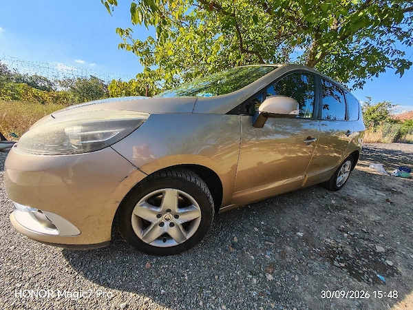 RENAULT Grand Scenic 2014 — imagine 3