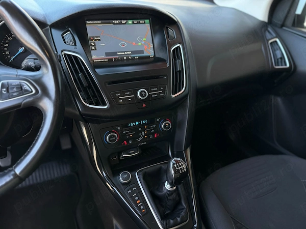 FORD Focus 2015 — imagine 11