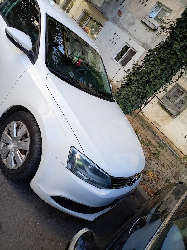 VOLKSWAGEN Jetta 2014 — imagine 3