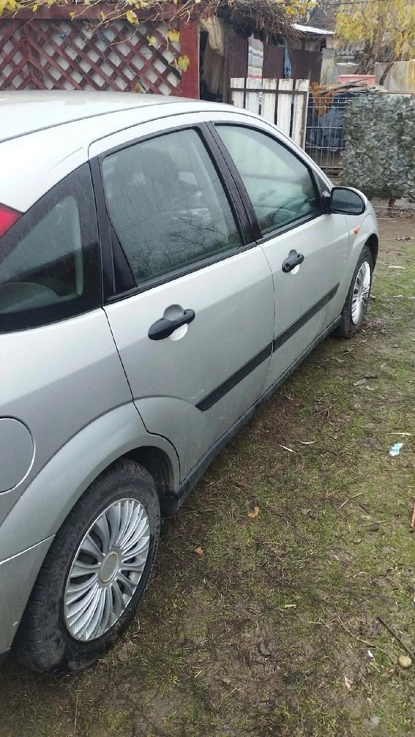 FORD Focus 2001 — imagine 4