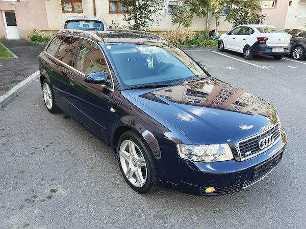 AUDI A4 2004 — imagine 2
