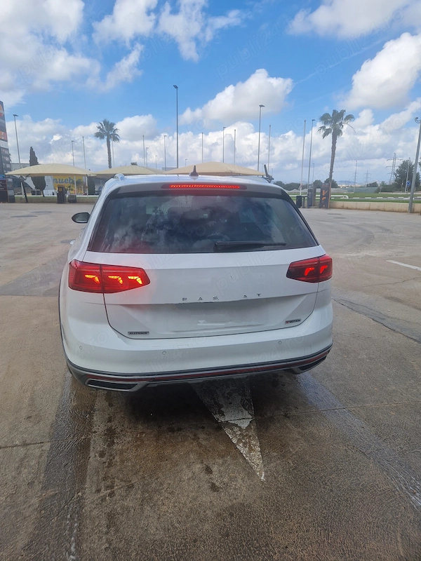 VOLKSWAGEN Passat Alltrack 2020 — imagine 4