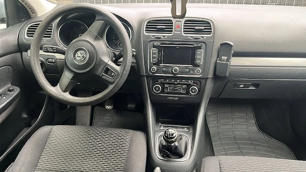 VOLKSWAGEN Golf 2012 — imagine 4