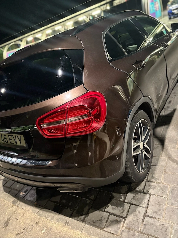 MERCEDES-BENZ GLA 2014 — imagine 4