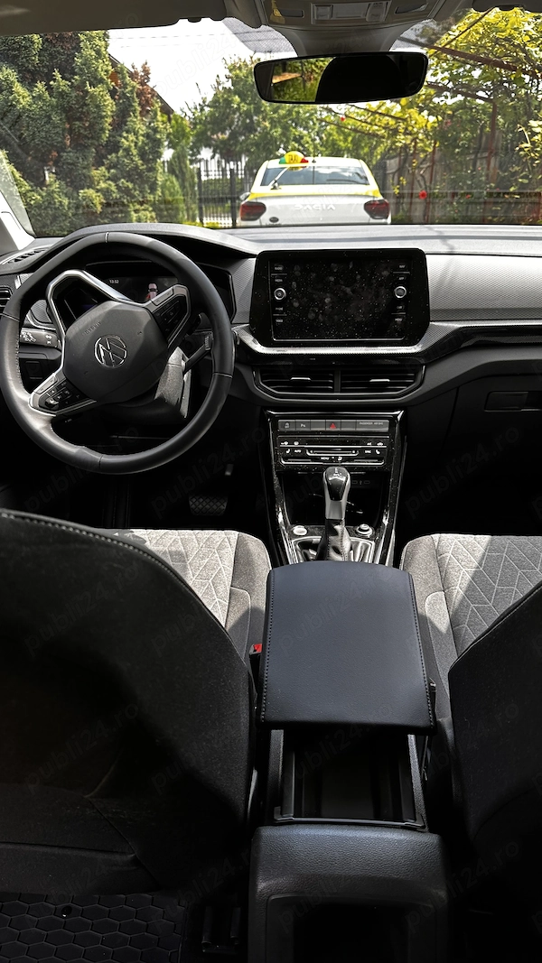 VOLKSWAGEN T-Cross 2025 — imagine 3