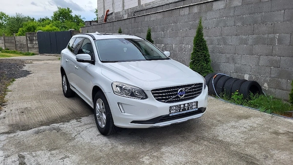 VOLVO XC60 2015 — imagine 4