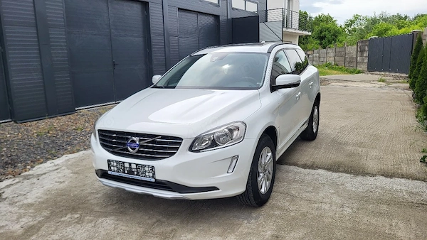 Volvo xc60 din 2015 automat 2.0d 181cp euro 6 cu climatronic