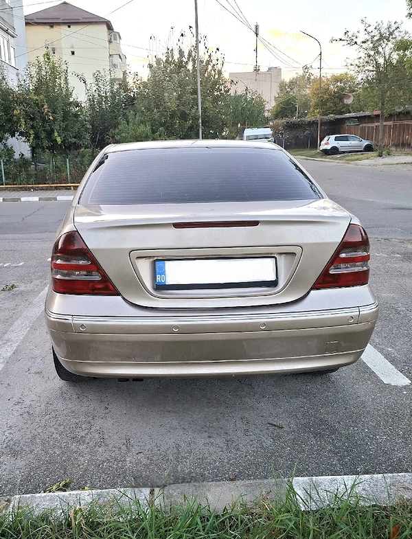 MERCEDES-BENZ C-Class 2002 — imagine 2