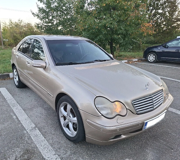 MERCEDES-BENZ C-Class 2002 — imagine 3