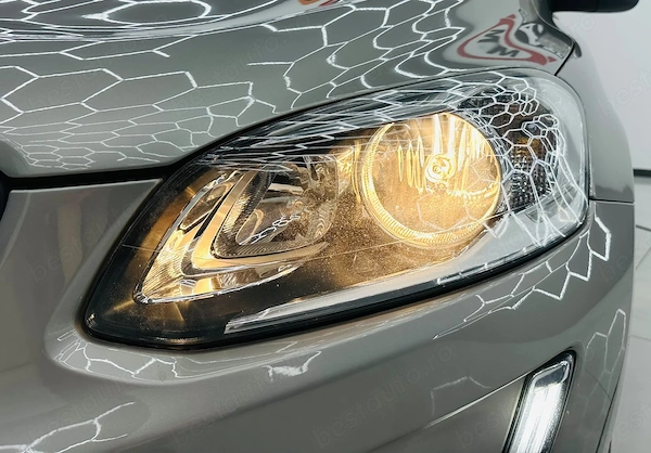 VOLVO XC60 2015 — imagine 10