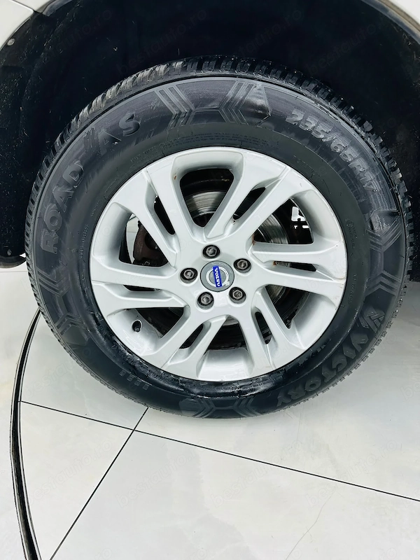 VOLVO XC60 2015 — imagine 9