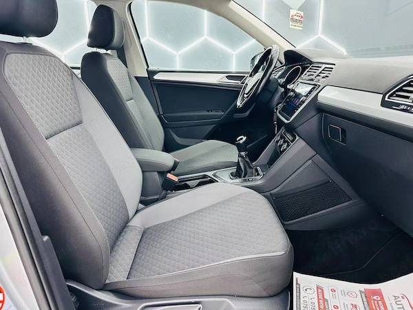 VOLKSWAGEN Tiguan 2019 — imagine 18