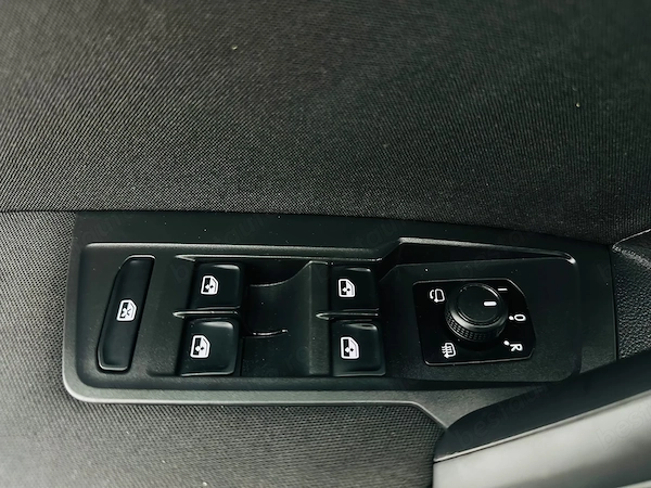 VOLKSWAGEN Tiguan 2019 — imagine 11