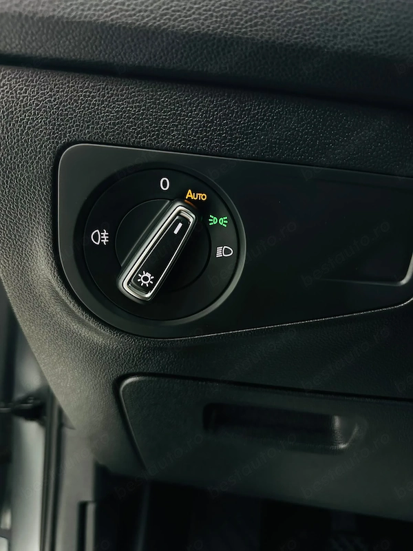 VOLKSWAGEN Tiguan 2019 — imagine 12