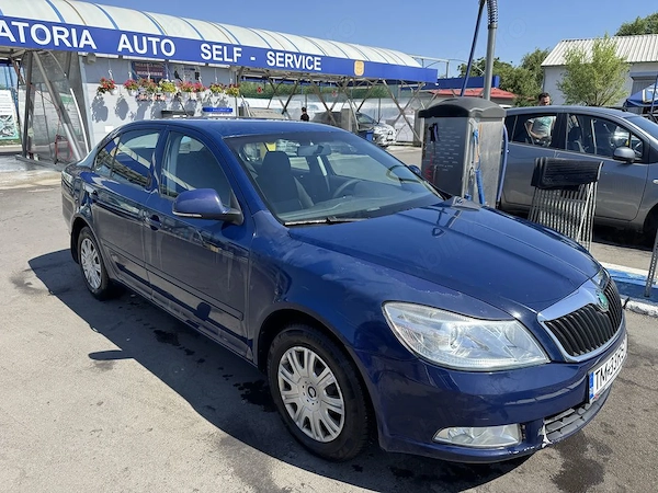 SKODA Octavia 2012 — imagine 3