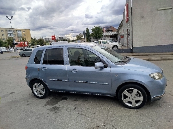 MAZDA 2 2005 — imagine 10