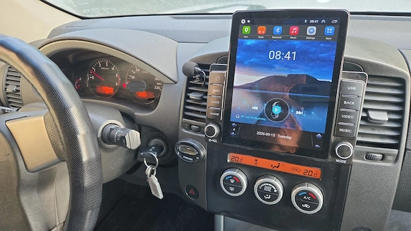 NISSAN Pathfinder 2010 — imagine 4
