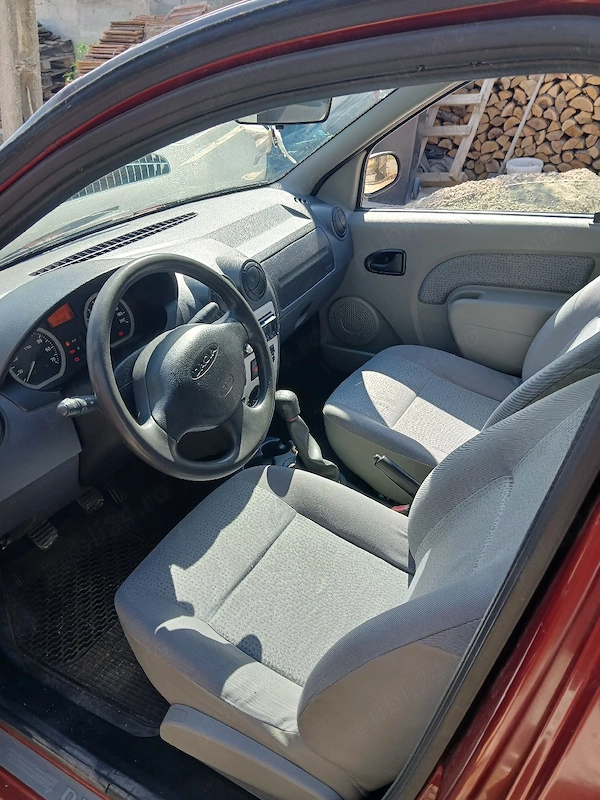 DACIA Logan 2005 — imagine 2