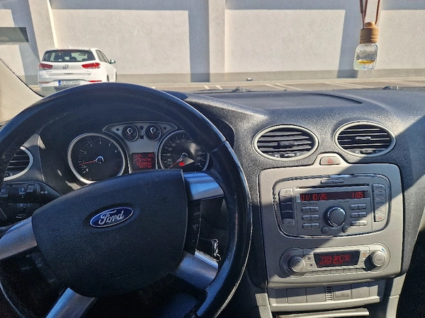 FORD Focus 2009 — imagine 5