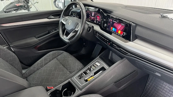 VOLKSWAGEN Golf 2021 — imagine 16