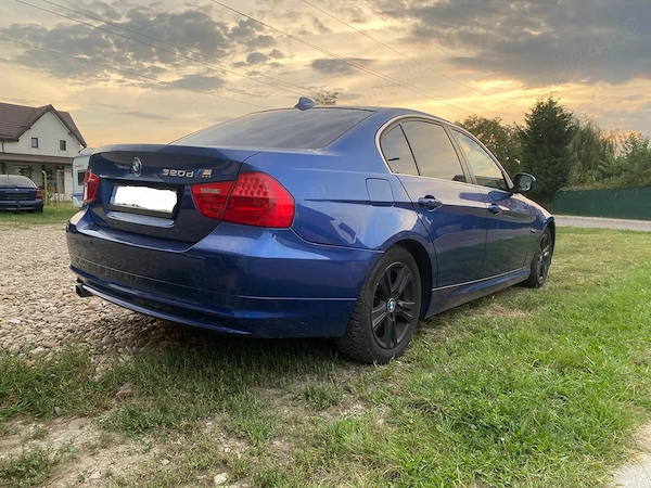 BMW 3 Series 2010 — imagine 4