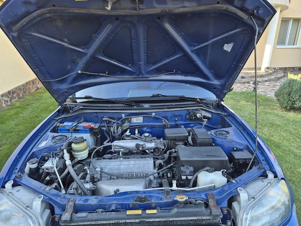 TOYOTA RAV4 1997 — imagine 6