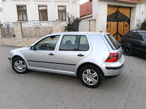 VOLKSWAGEN Golf 2002 — imagine 5