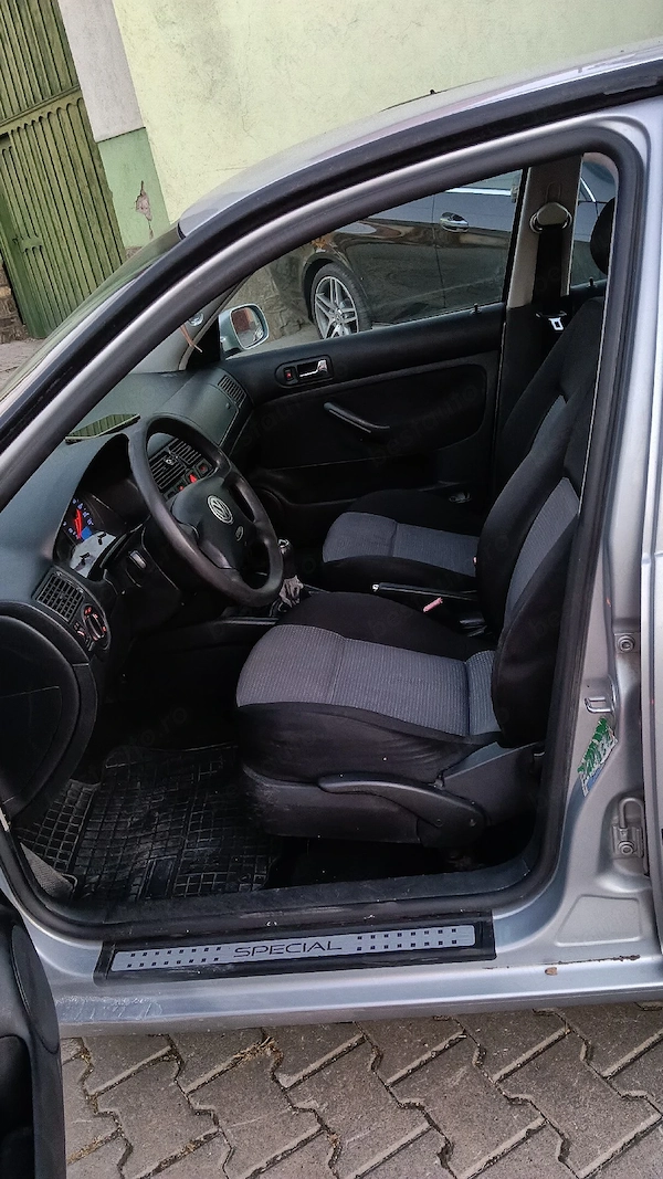 VOLKSWAGEN Golf 2002 — imagine 4