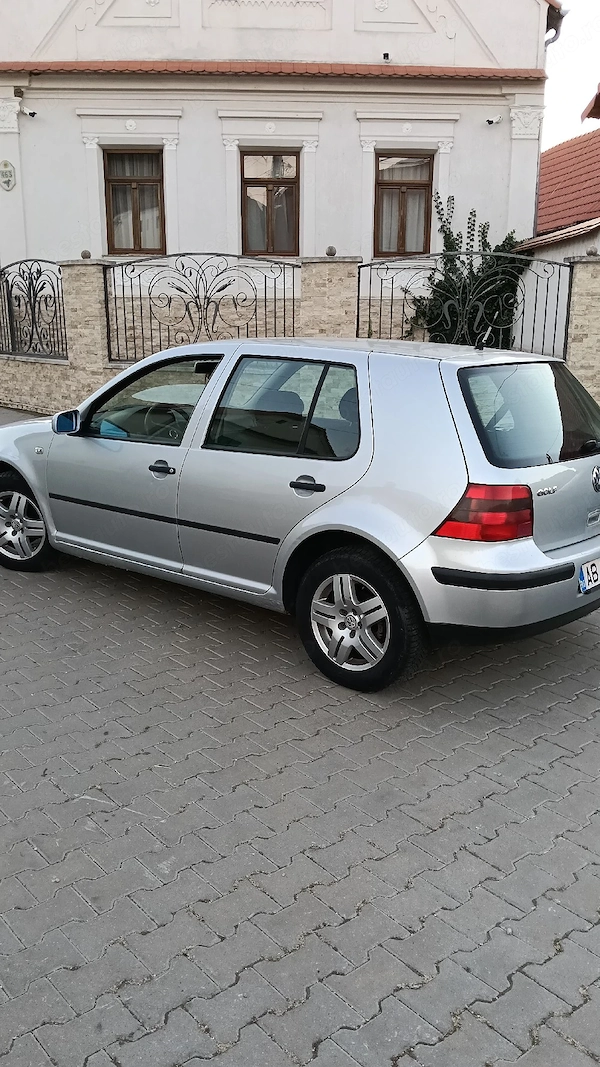 VOLKSWAGEN Golf 2002 — imagine 7