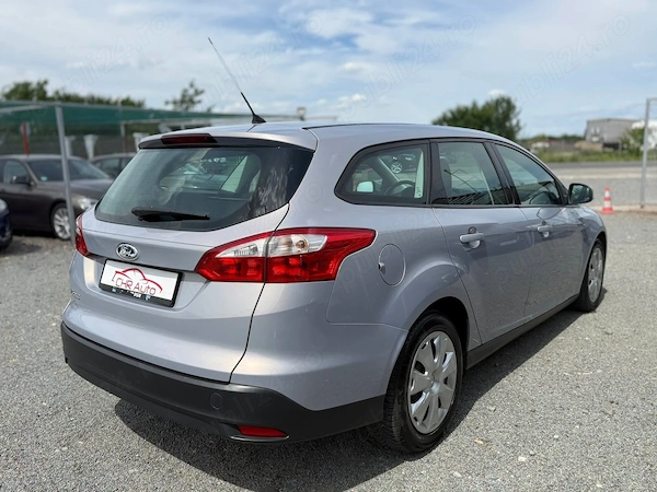 FORD Focus 2011 — imagine 16