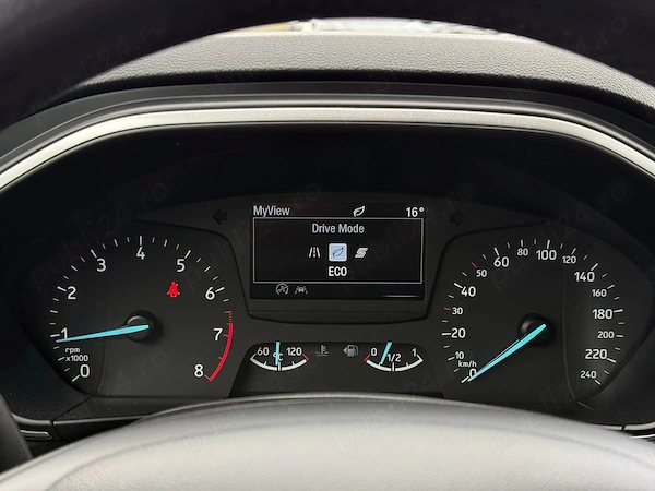 FORD Focus 2019 — imagine 12