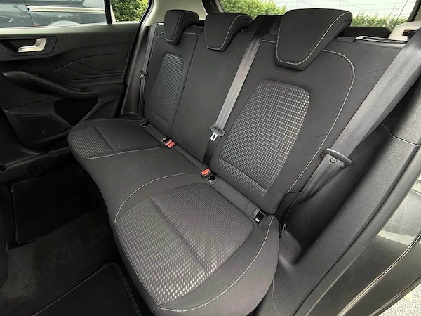 FORD Focus 2019 — imagine 10