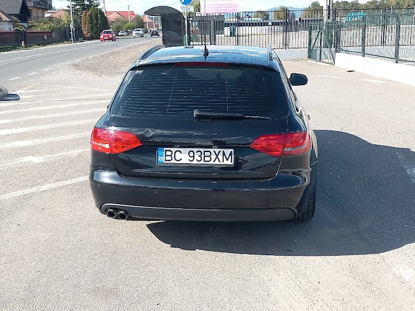 AUDI A4 2011 — imagine 2
