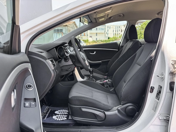 HYUNDAI i30 2013 — imagine 8