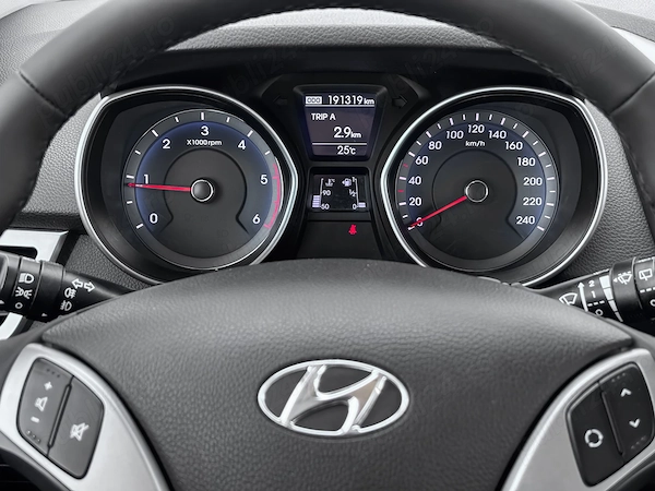 HYUNDAI i30 2013 — imagine 15