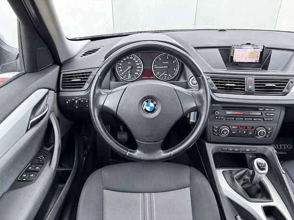 BMW X Series (Generic) 2010 — imagine 14
