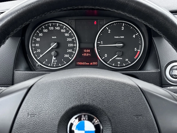 BMW X Series (Generic) 2010 — imagine 15