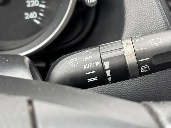 MAZDA 5 2011 — imagine 18
