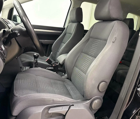 VOLKSWAGEN Touran 2010 — imagine 16