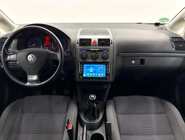 VOLKSWAGEN Touran 2010 — imagine 13