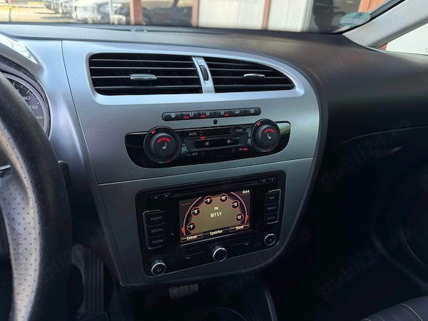SEAT Leon 2011 — imagine 32