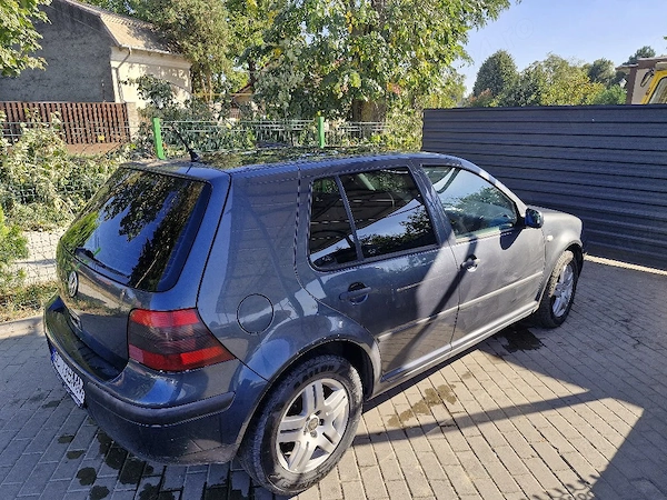 VOLKSWAGEN Golf 2002 — imagine 4