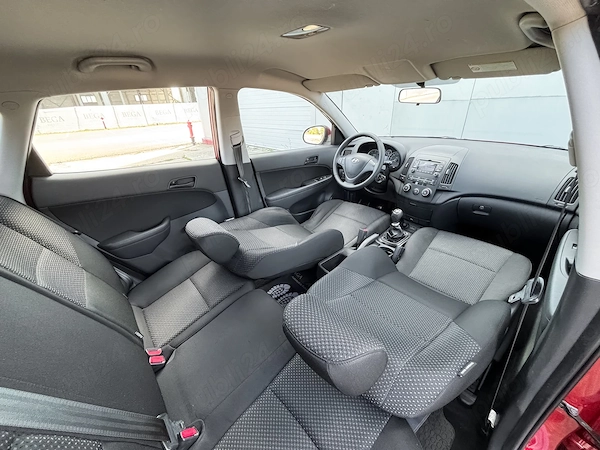 HYUNDAI i30 2011 — imagine 12
