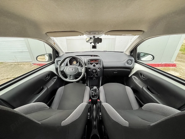 TOYOTA Aygo 2019 — imagine 13