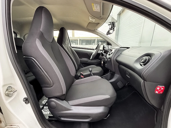 TOYOTA Aygo 2019 — imagine 11