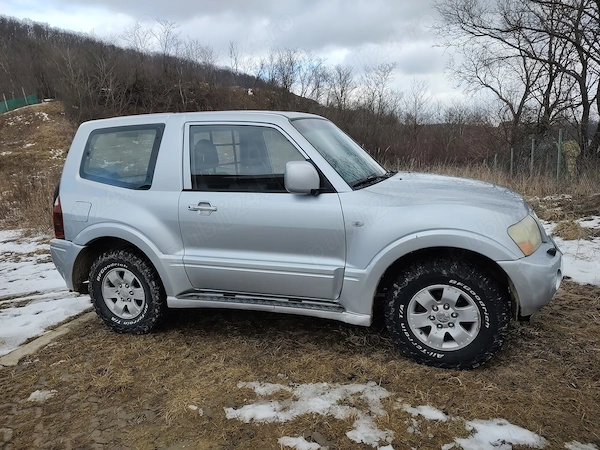 MITSUBISHI Pajero 2004 — imagine 3